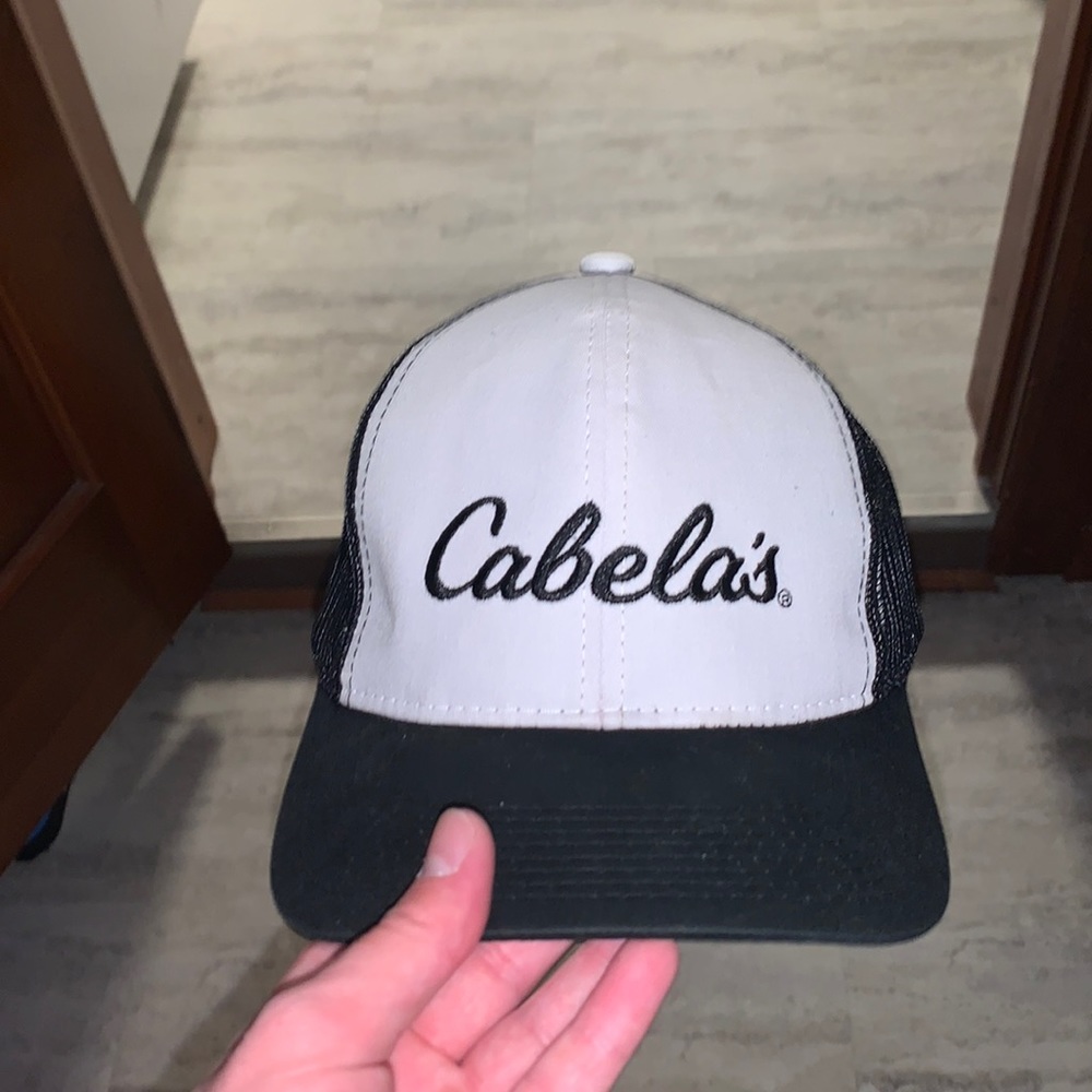 Cabelas hat